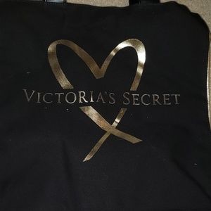Black Victoria's secret bag